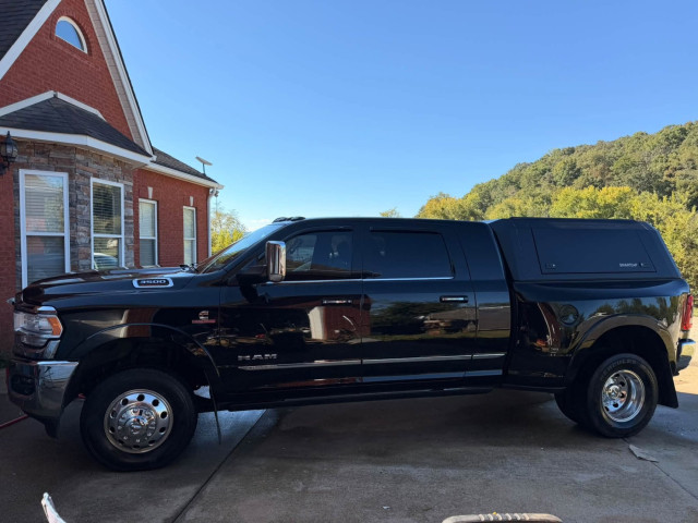 Full detail on a RAM 3500 Limited Mega Cab dually, photo 1